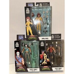 BST AXN Teenage Mutant Ninja Turtles April O'Neil White Boots Casey Jones Skull